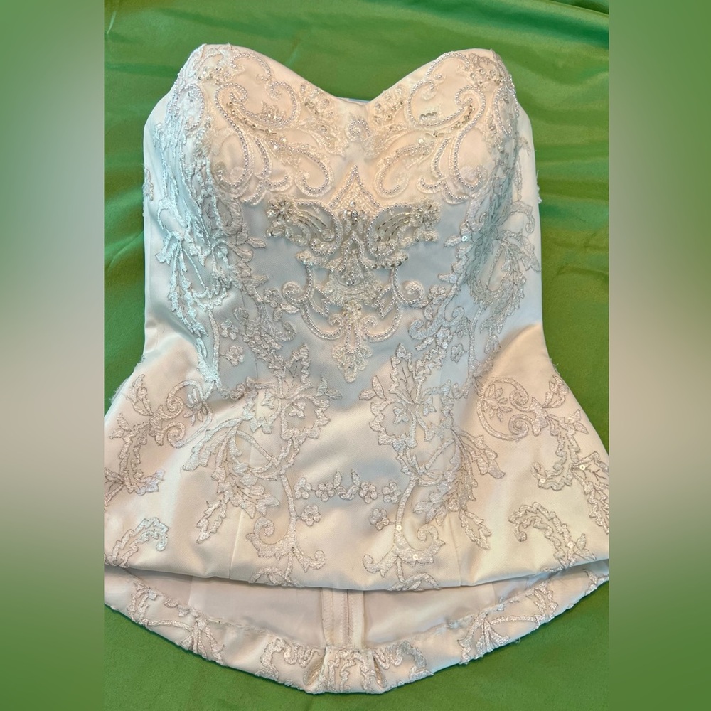 David's Bridal Ivory Embroidered Strapless Top